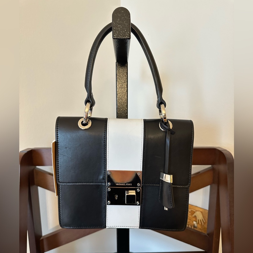 Michael Kors Genuine Leather Middleton Handbag Includes Dust Bag NWT with COA - Picture 5 of 16